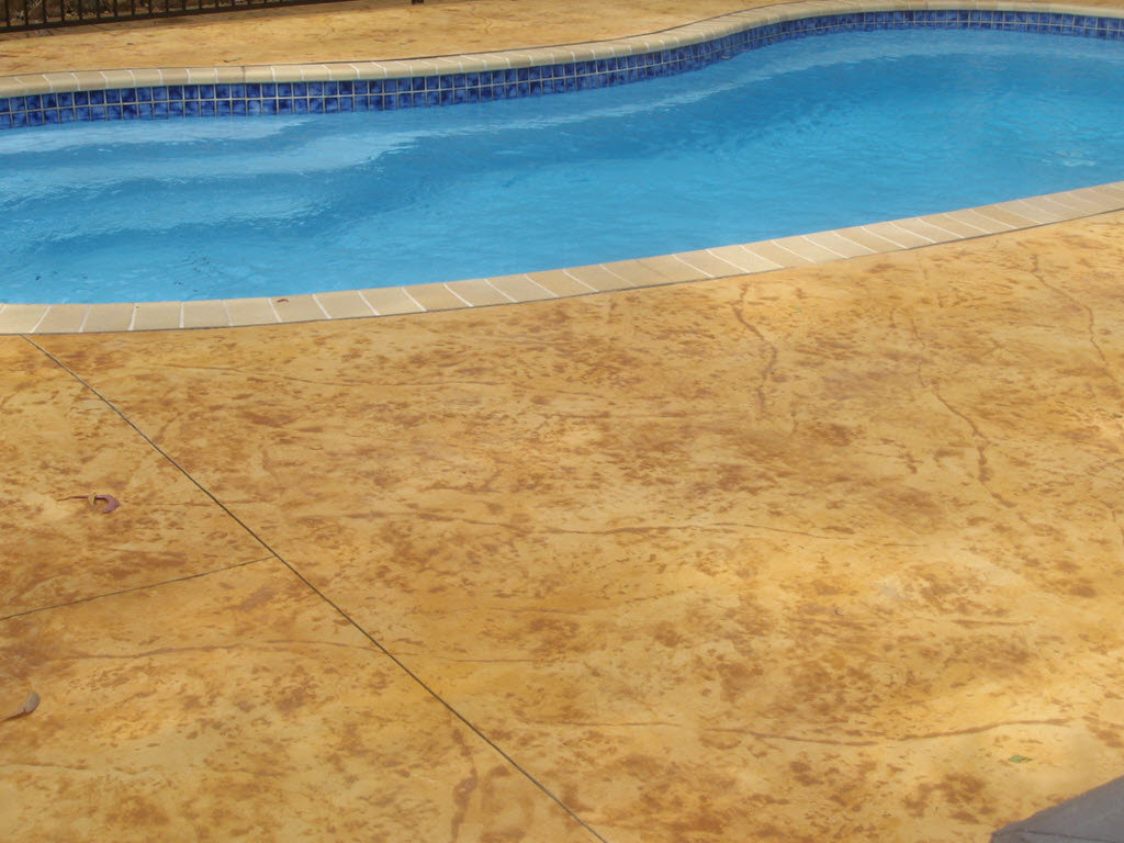 Concrete Pool Surrounds